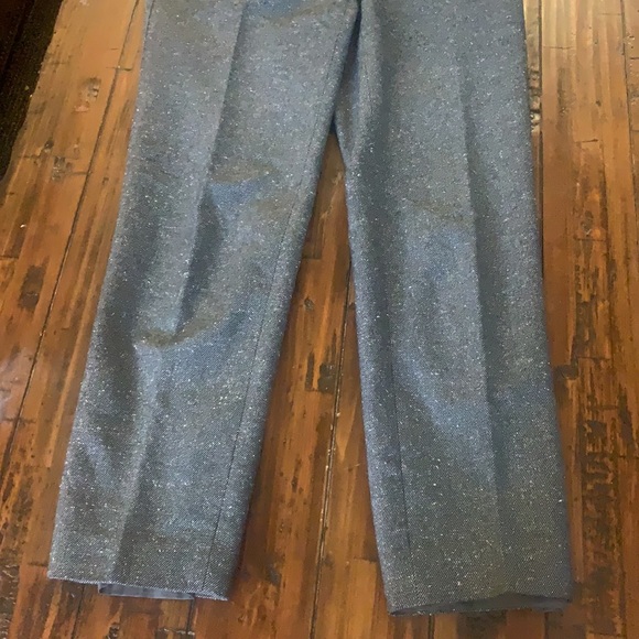 Ann Taylor cropped pants and charcoal size 00P - Picture 2 of 5